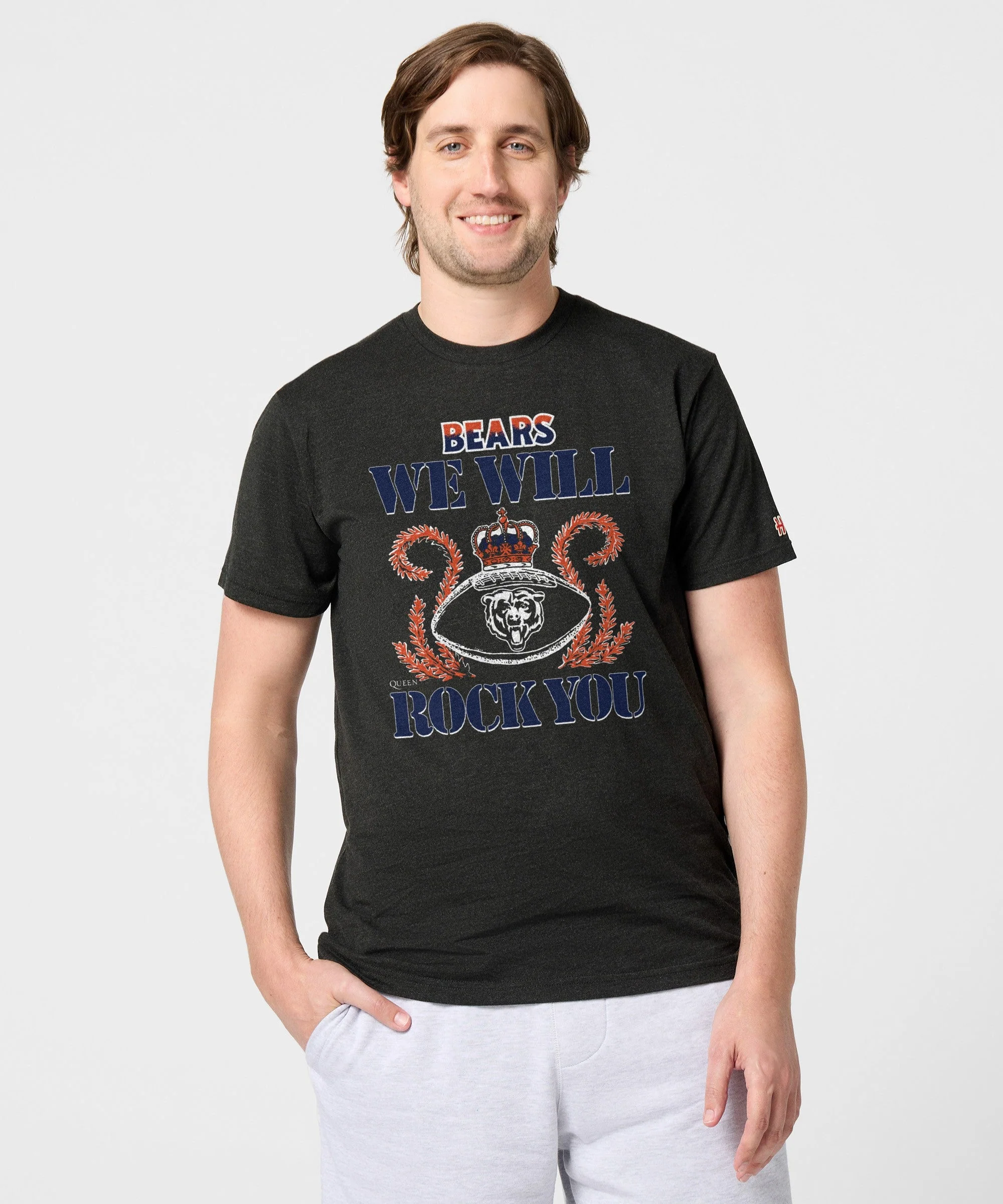 Queen x Chicago Bears Schedule 2026 - Image 4