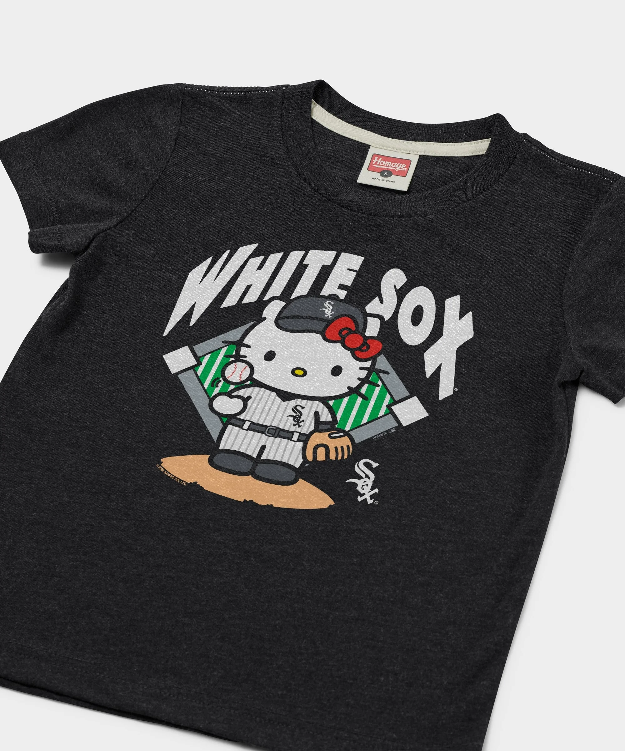 Youth Hello Kitty x Chicago White Sox Toss - Image 2